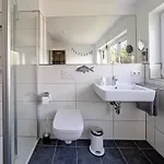 An Der Ostsee By Seeblick Ferien Oro, Direkte Wasserlage,sauna, E-saeule Дом отдыха Ольпениц