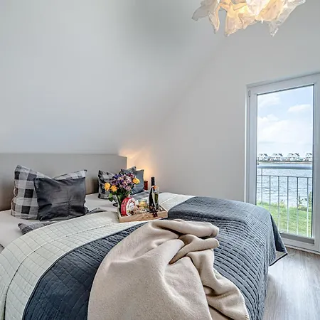 An Der Ostsee By Seeblick Ferien Oro, Direkte Wasserlage,sauna, E-saeule Olpenitz