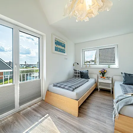 An Der Ostsee By Seeblick Ferien Oro, Direkte Wasserlage,sauna, E-saeule אולפניץ