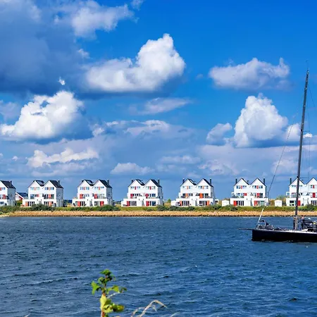 An Der Ostsee By Seeblick Ferien Oro, Direkte Wasserlage,sauna, E-saeule * אולפניץ