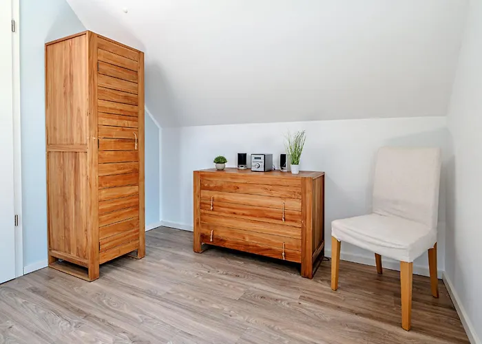 Casa de Férias An Der Ostsee By Seeblick Ferien Oro, Direkte Wasserlage,sauna, E-saeule